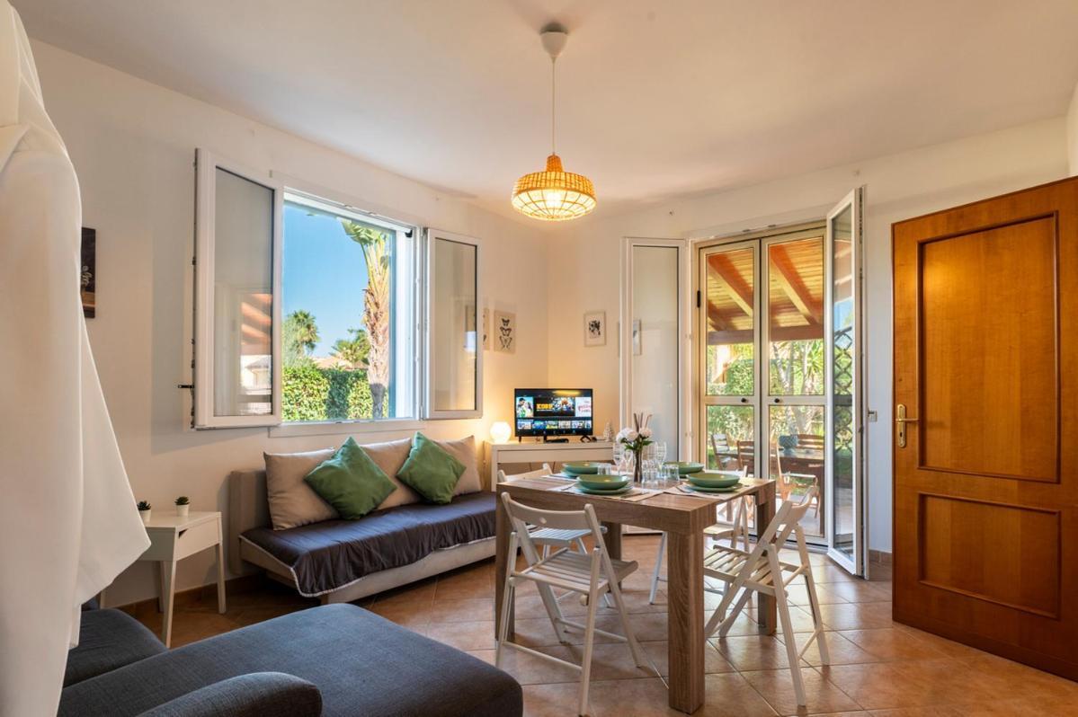 Villa Plumeria カンポフェリーチェ・ディ・ロッチェッラ エクステリア 写真