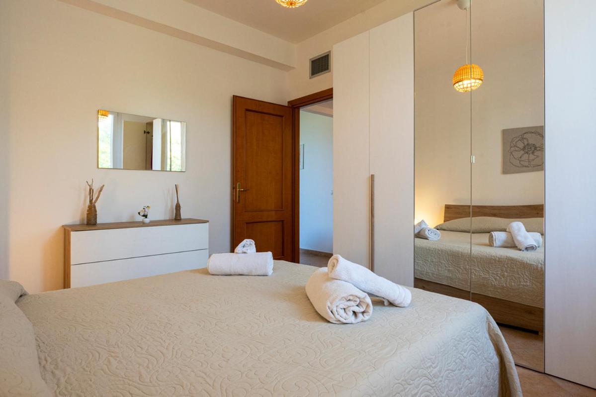 Villa Plumeria カンポフェリーチェ・ディ・ロッチェッラ エクステリア 写真